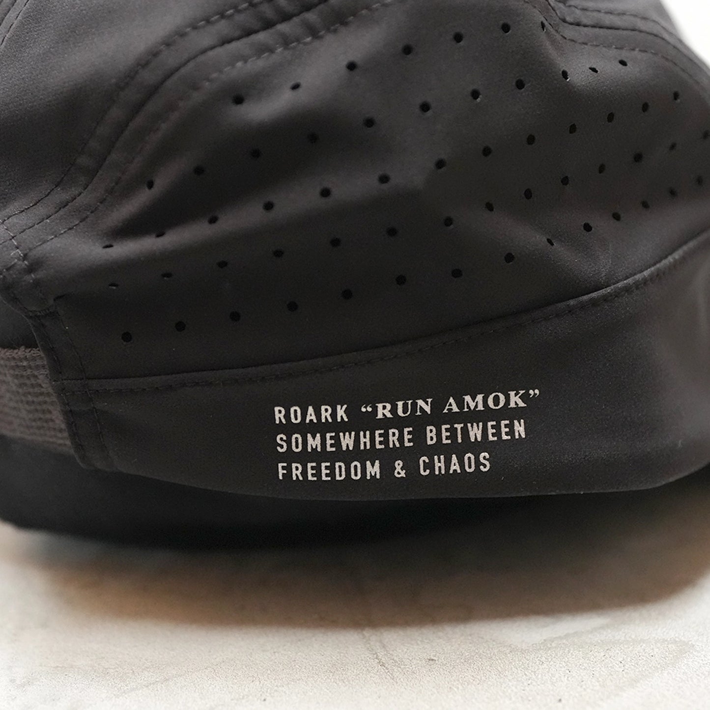 【ROARK RUN AMOK】ロアークランアモック Alta Elite Run Hat "Black" ※ネコポス可