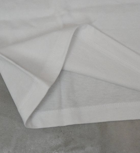 【Mountain Research】マウンテンリサーチ Mountain man(s) PKT. Tee "White"