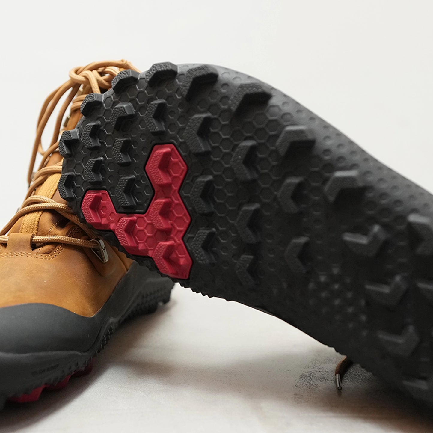 【VIVOBAREFOOT】ヴィヴォ ベアフット men's Tracker Winter Ⅱ SG "2Color"