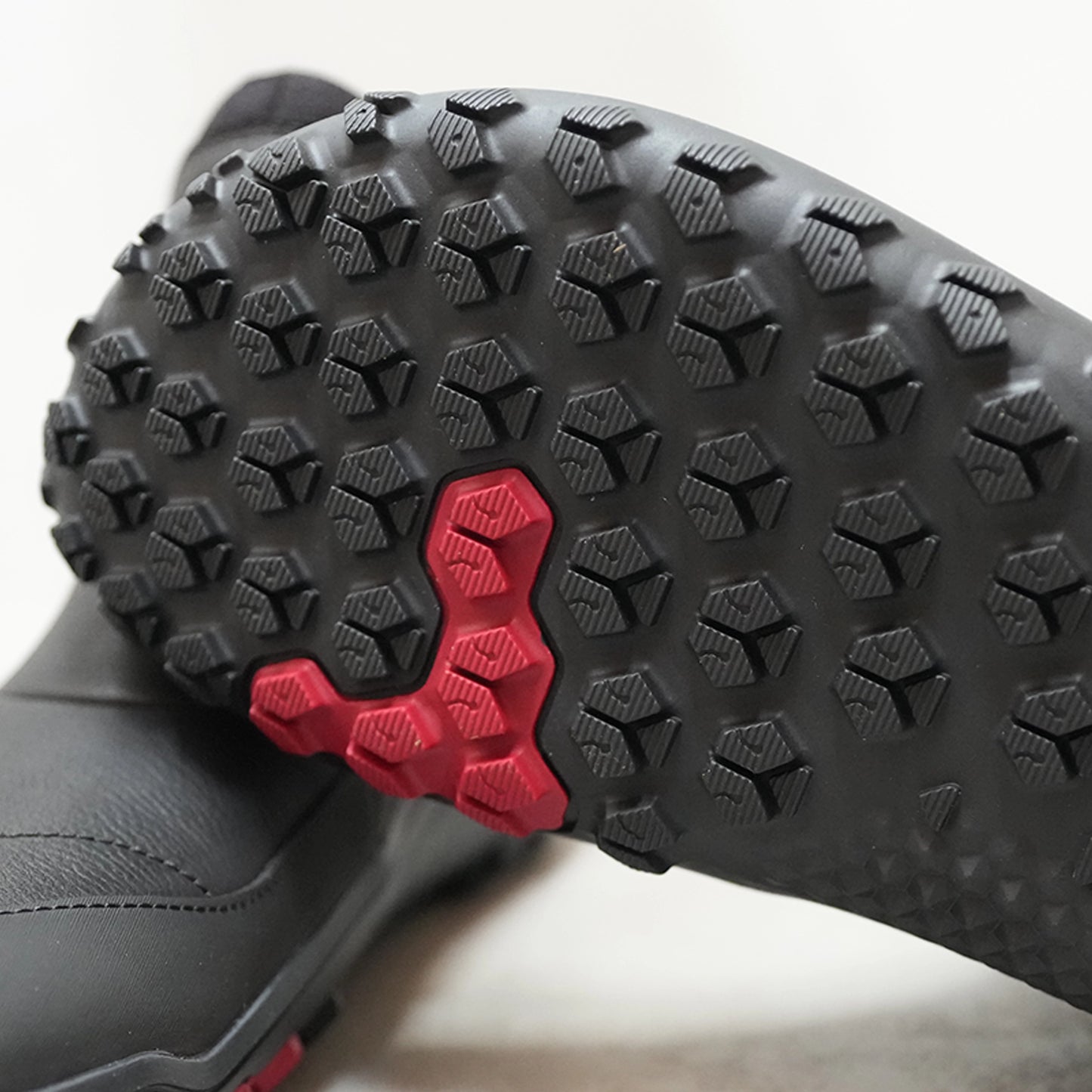 【VIVOBAREFOOT】ヴィヴォ ベアフット men's Explorer Chelsea "Obsidian"