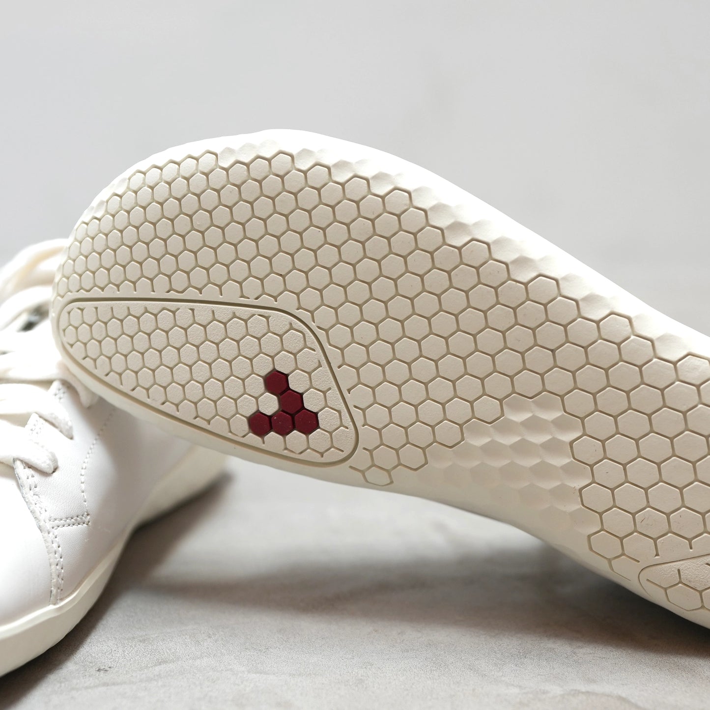 【VIVOBAREFOOT】ヴィヴォ ベアフット women's Geo Court Ⅳ "Bright White"