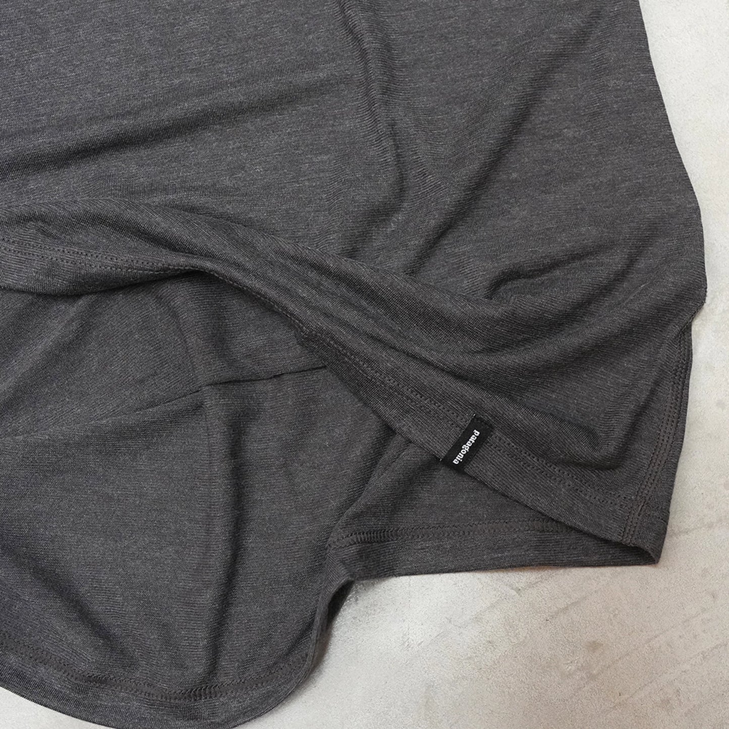 【patagonia】パタゴニア women's Long-Sleeved Capilene Cool Trail Shirt - Stratapeaks "INBK" ※ネコポス可