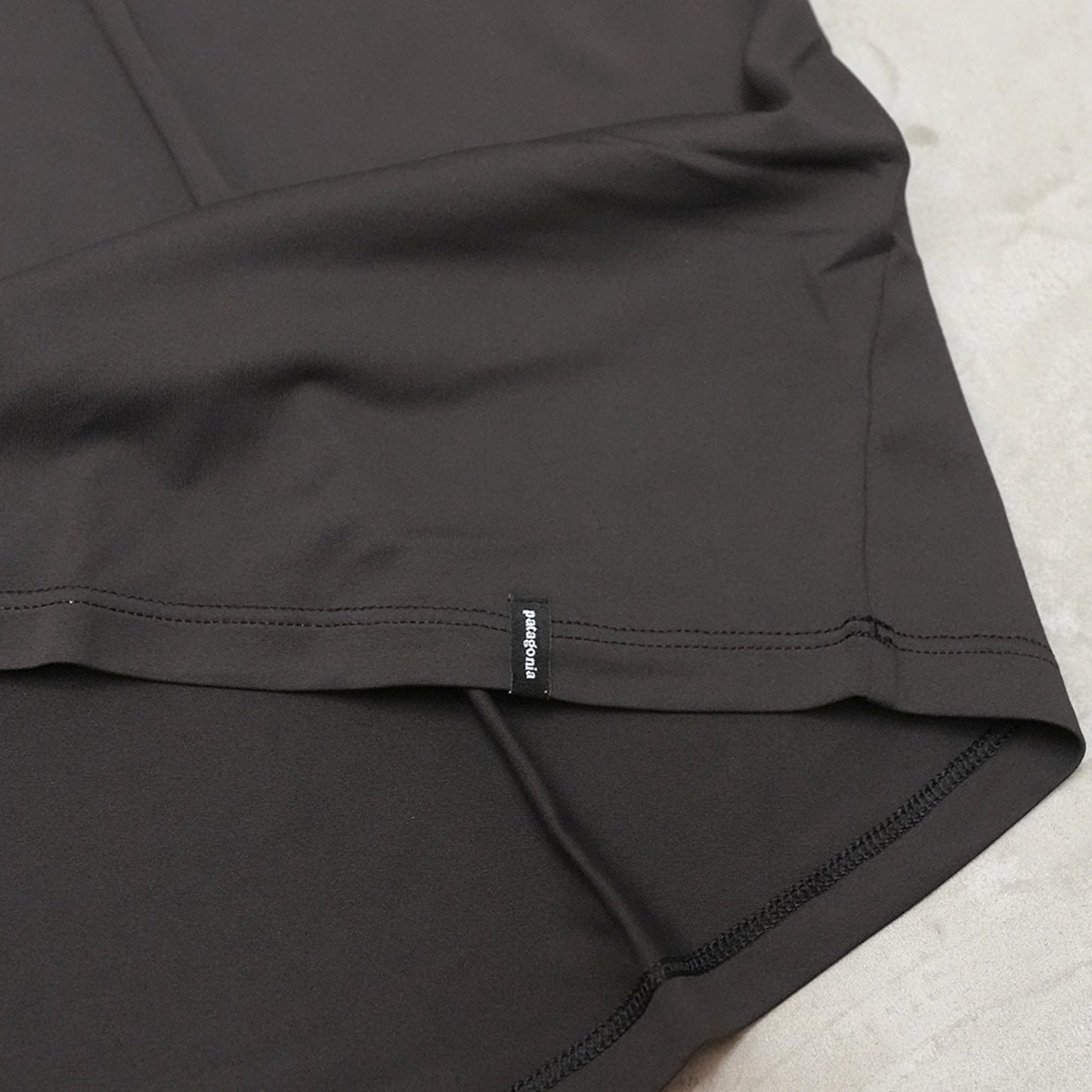 【patagonia】パタゴニア men's Long-Sleeved Capilene Cool Daily Shirt - '73 Skyline "BLK" ※ネコポス可