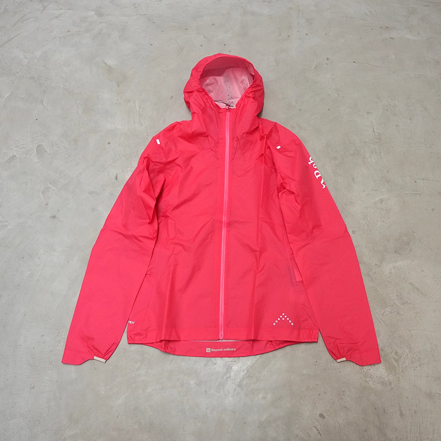 【Rab】ラブ women's Phantom Jacket "2Color"