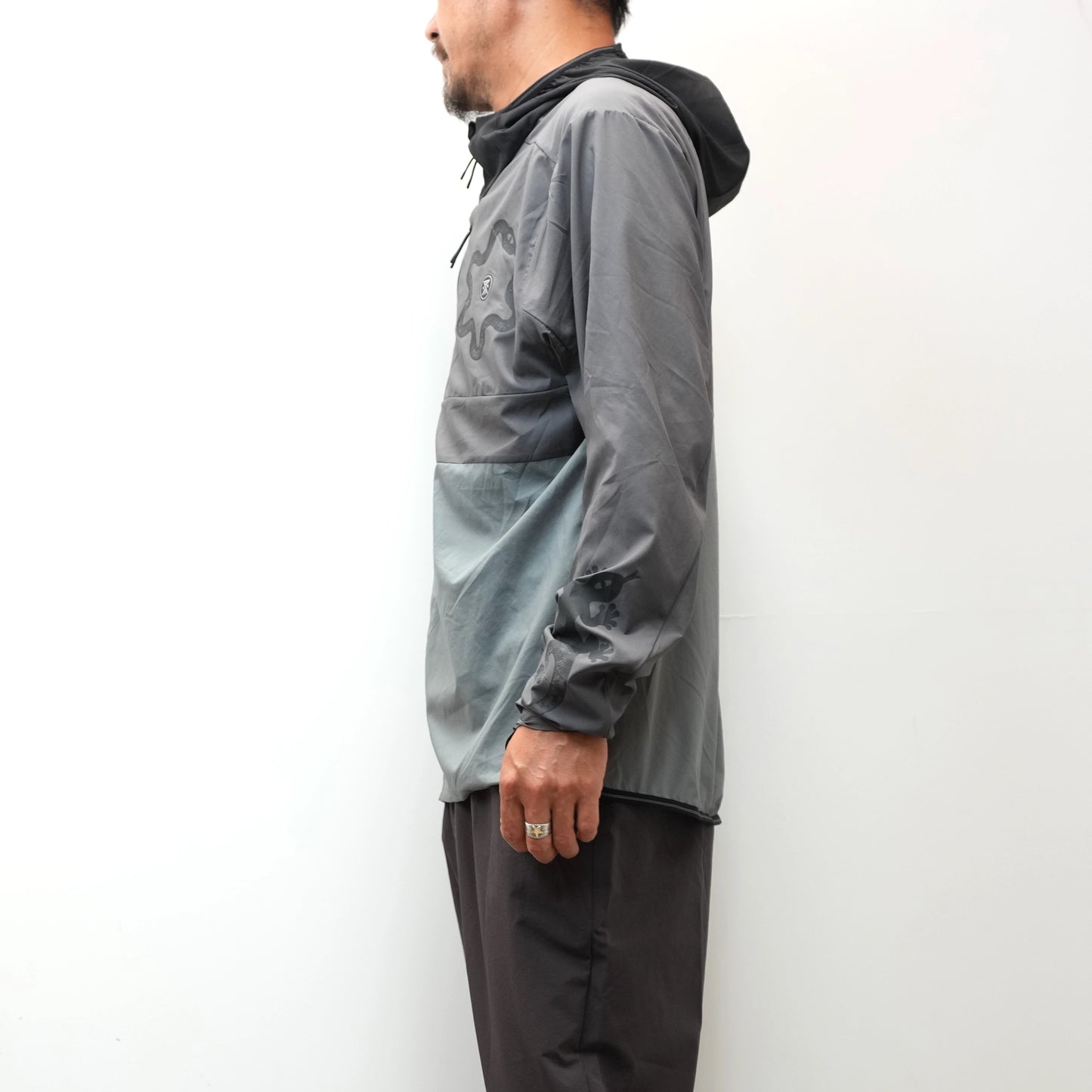【ROARK RUN AMOK】ロアークランアモック men's Secondwind 3.0 "Charcoal"