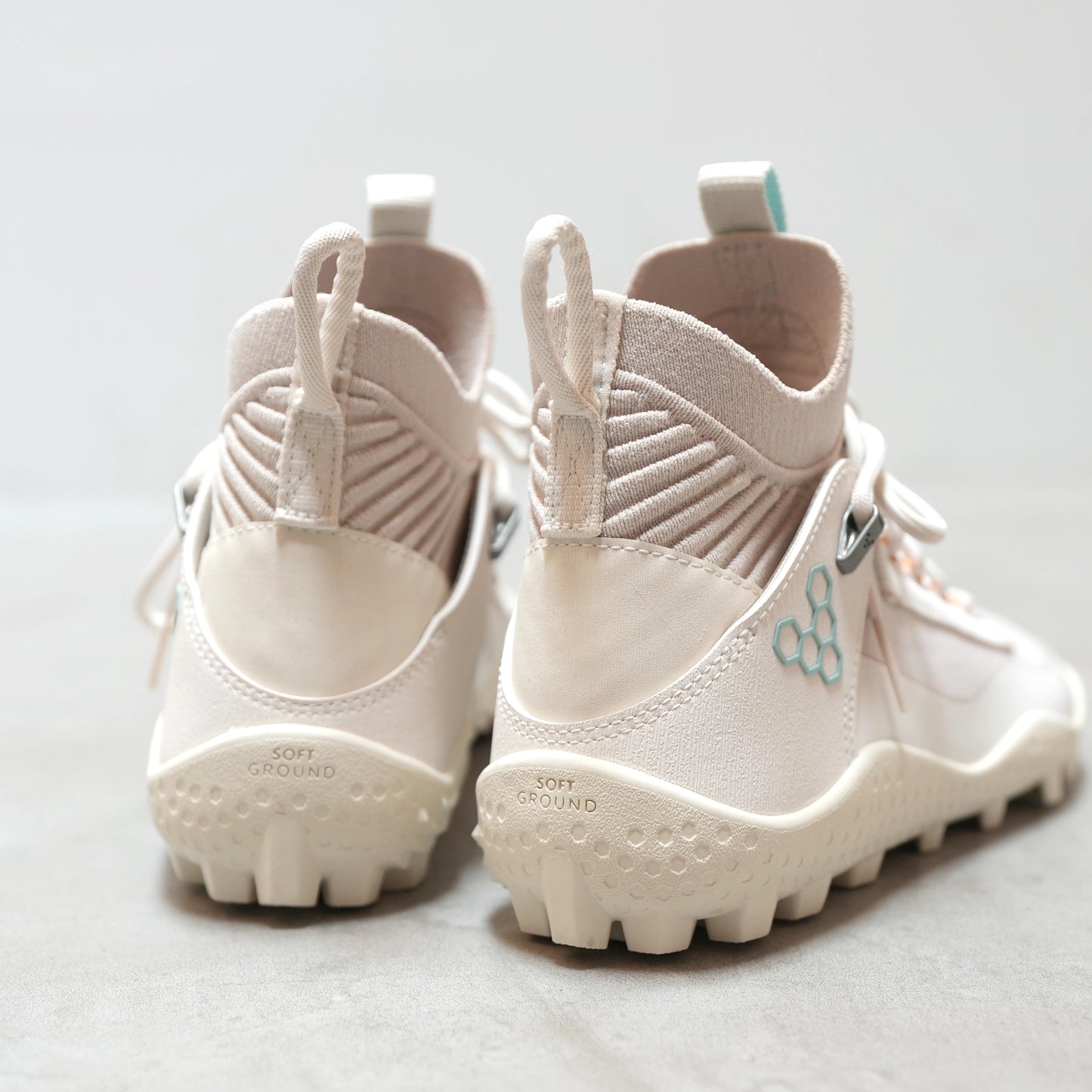 【VIVOBAREFOOT】ヴィヴォ ベアフット women's Magna Lite WR SG "2Color"