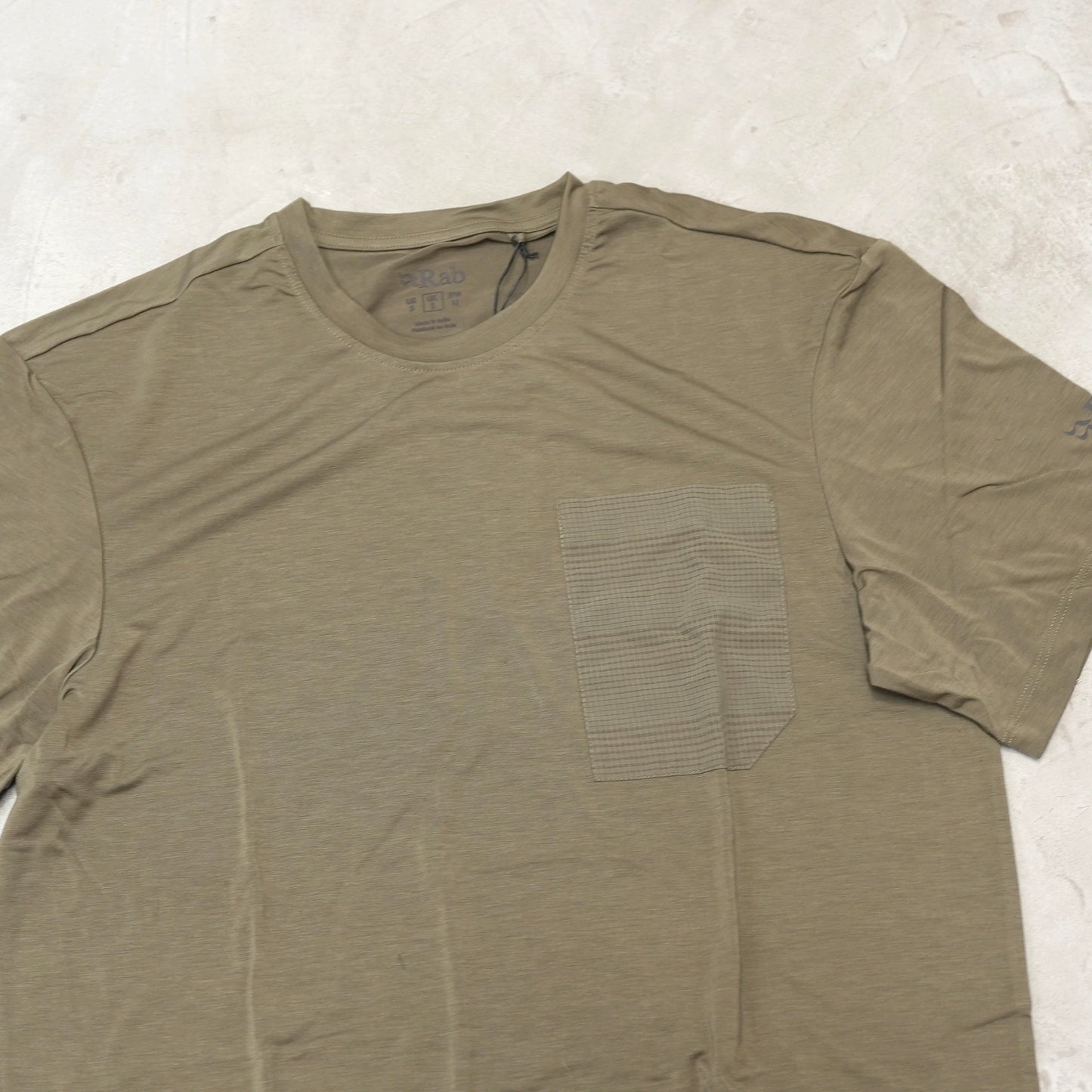 【Rab】ラブ men's Rivelin Pocket Tee "2Color" ※ネコポス可