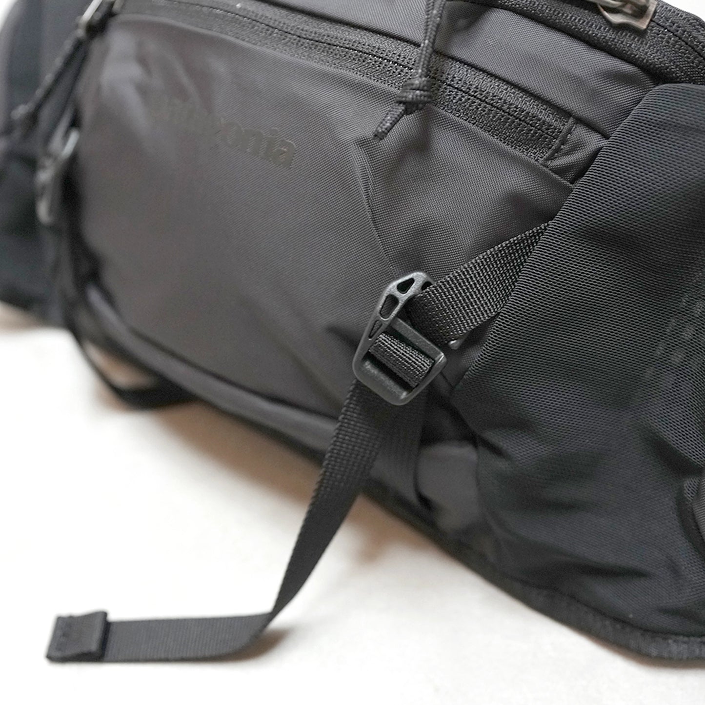 【patagonia】 パタゴニア Dirt Roamer Waist Pack ”Black”