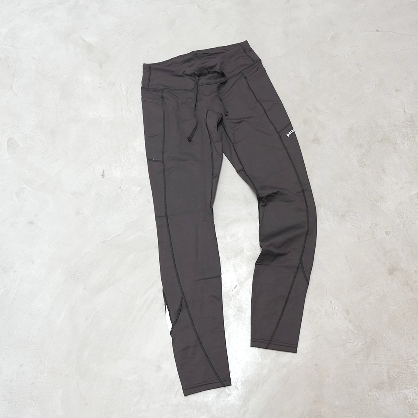 【patagonia】パタゴニア women's Peak Mission Tights 27in "Black" ※ネコポス可