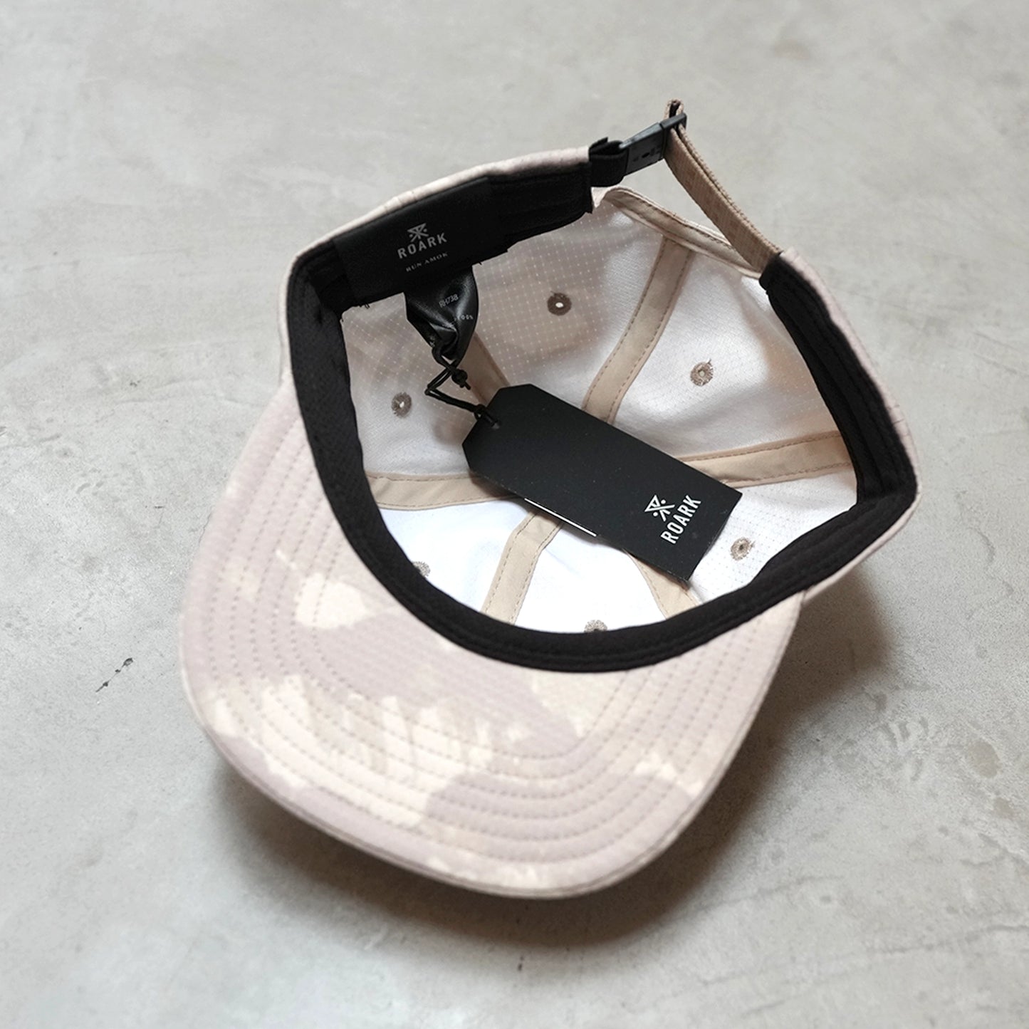 【ROARK RUN AMOK】ロアークランアモック Bless Up Trail Hat "Fossil" ※ネコポス可