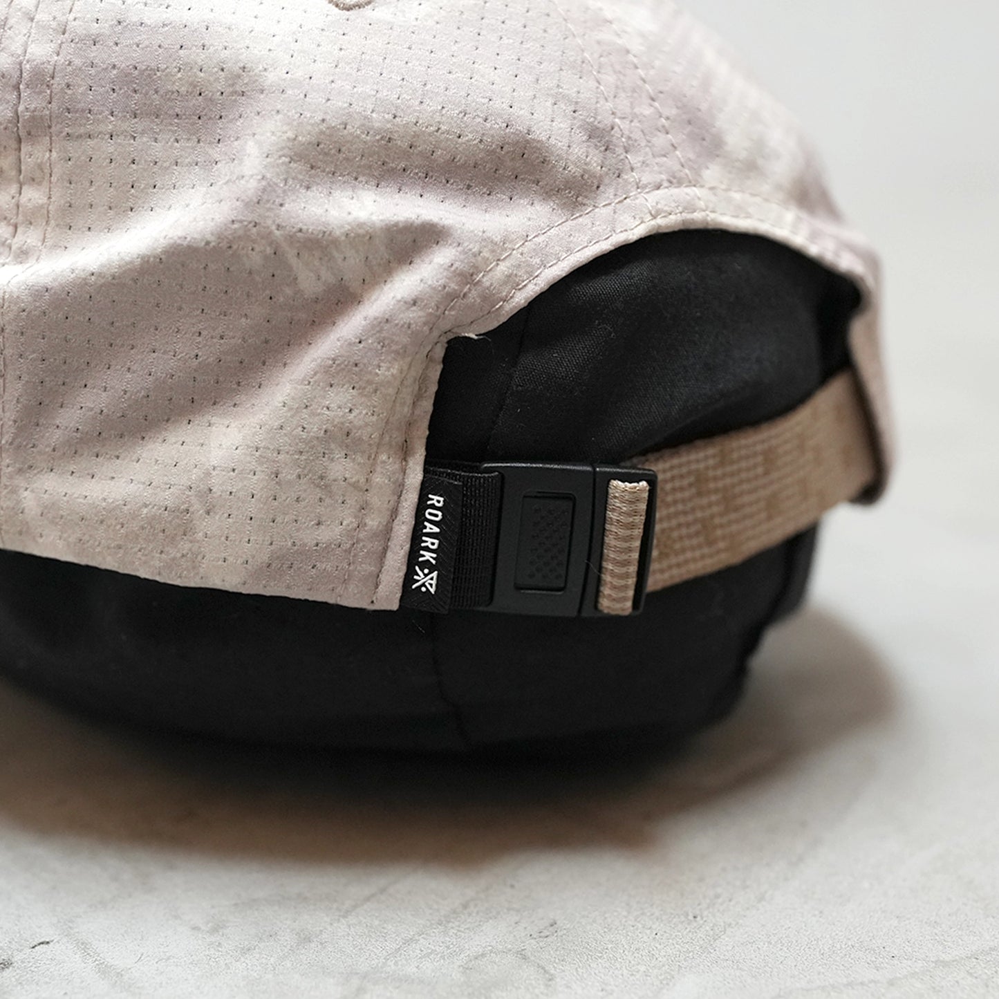 【ROARK RUN AMOK】ロアークランアモック Bless Up Trail Hat "Fossil" ※ネコポス可