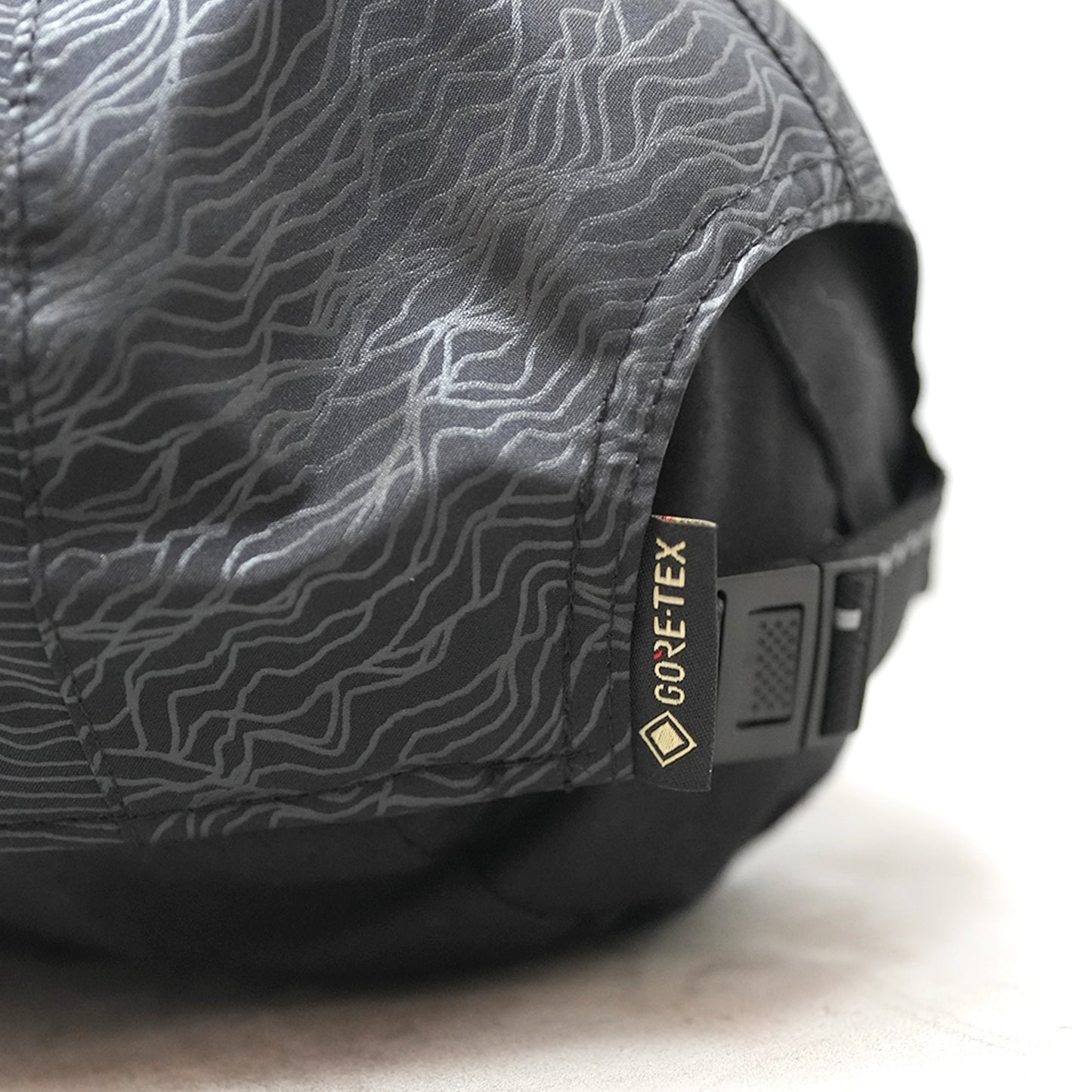 【NEW ERA OUTDOOR】ニューエラアウトドア 9FORTY A-Frame GORE-TEX 2L Topographic surface "Black"