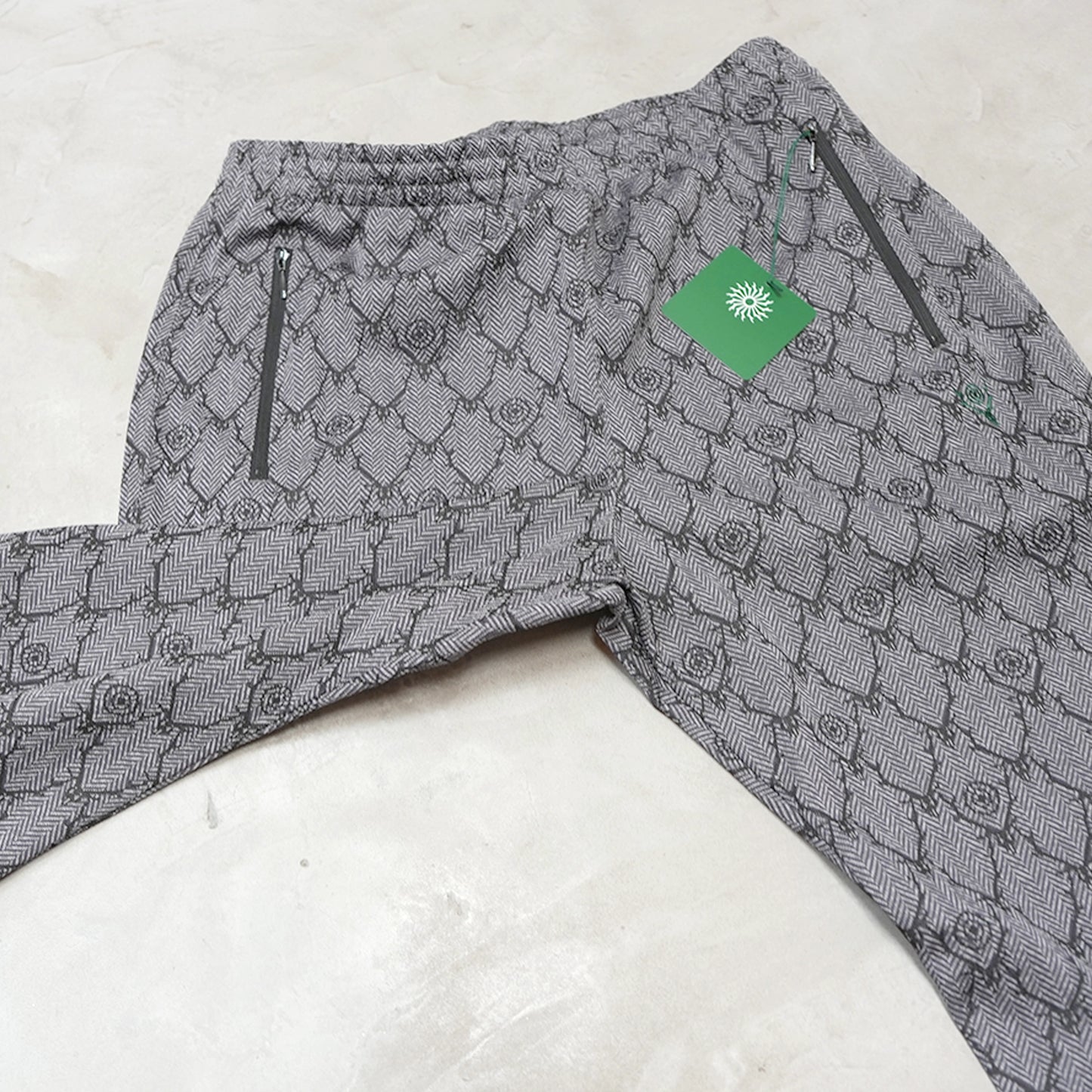 【South2 West8】サウスツーウエストエイト  Trainer Pant-Poly Jq./Skull&Target "Gray"