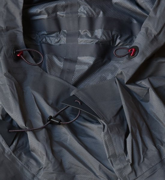 【KLATTERMUSEN】 クレッタルムーセン Fjorgyn Anorak "Rock Grey"