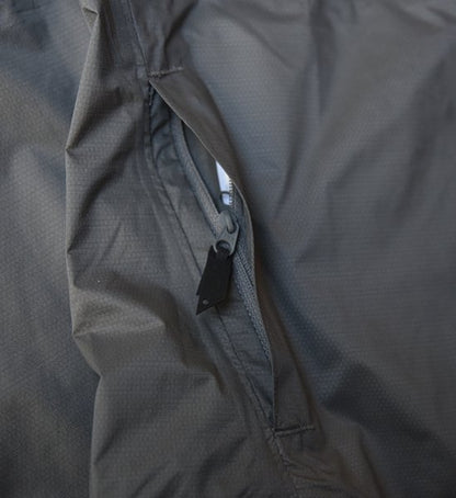 【KLATTERMUSEN】 クレッタルムーセン Fjorgyn Anorak "Rock Grey"