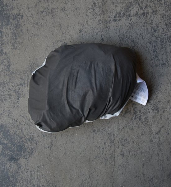 【KLATTERMUSEN】 クレッタルムーセン Fjorgyn Anorak "Rock Grey"