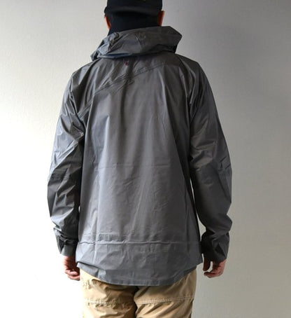 【KLATTERMUSEN】 クレッタルムーセン Fjorgyn Anorak "Rock Grey"