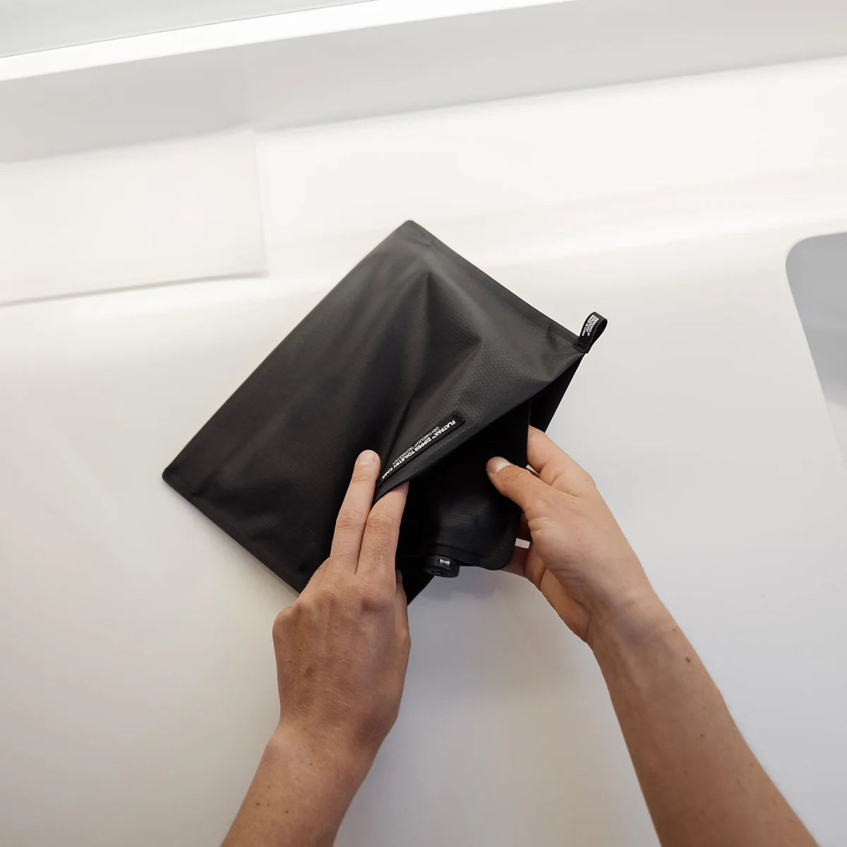 【Matador】マタドール Flatpak Zipper Toiletry Case "2Color" ※ネコポス可