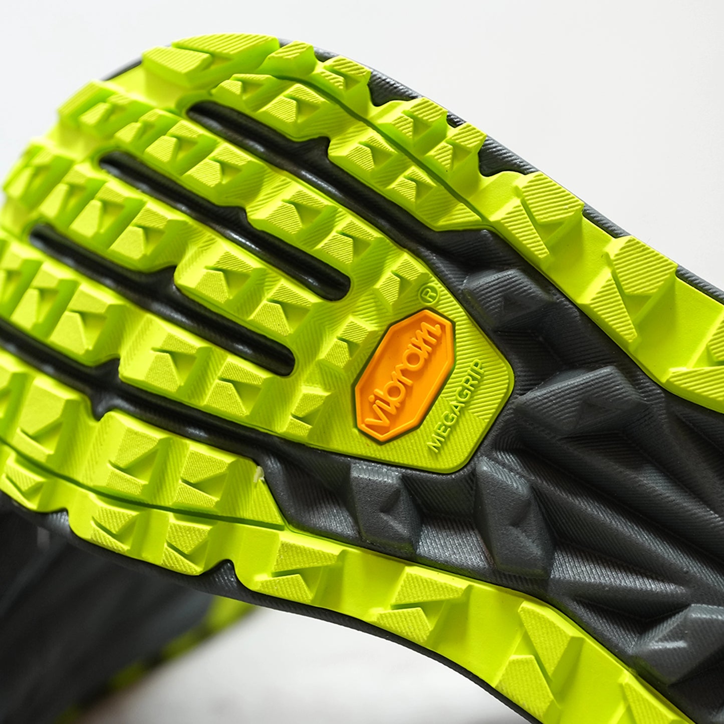 【ALTRA】アルトラ women's Olympus 275 "Black×Gray"