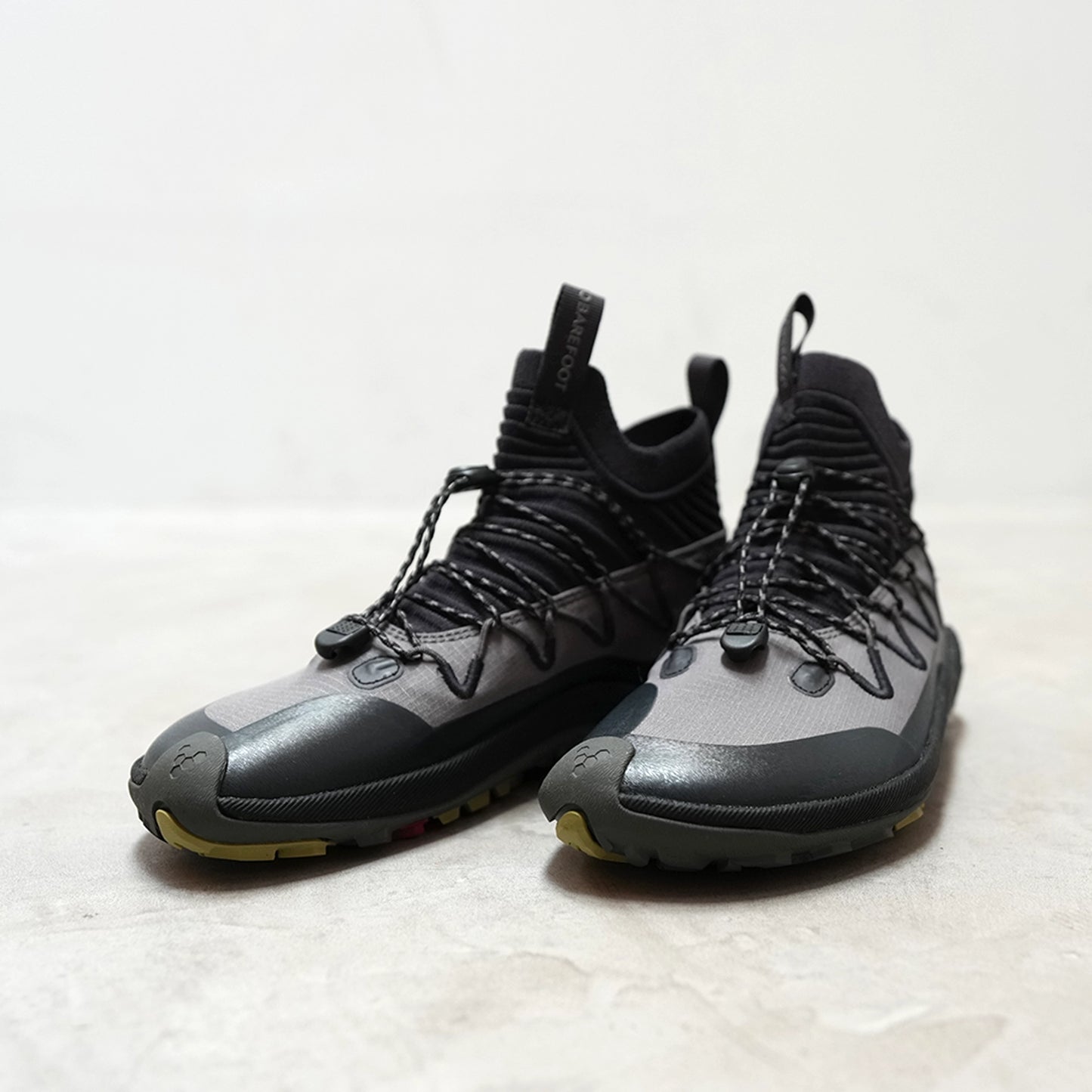 【VIVOBAREFOOT】ヴィヴォ ベアフット men's Primus Trail Flow Mid "2Color"