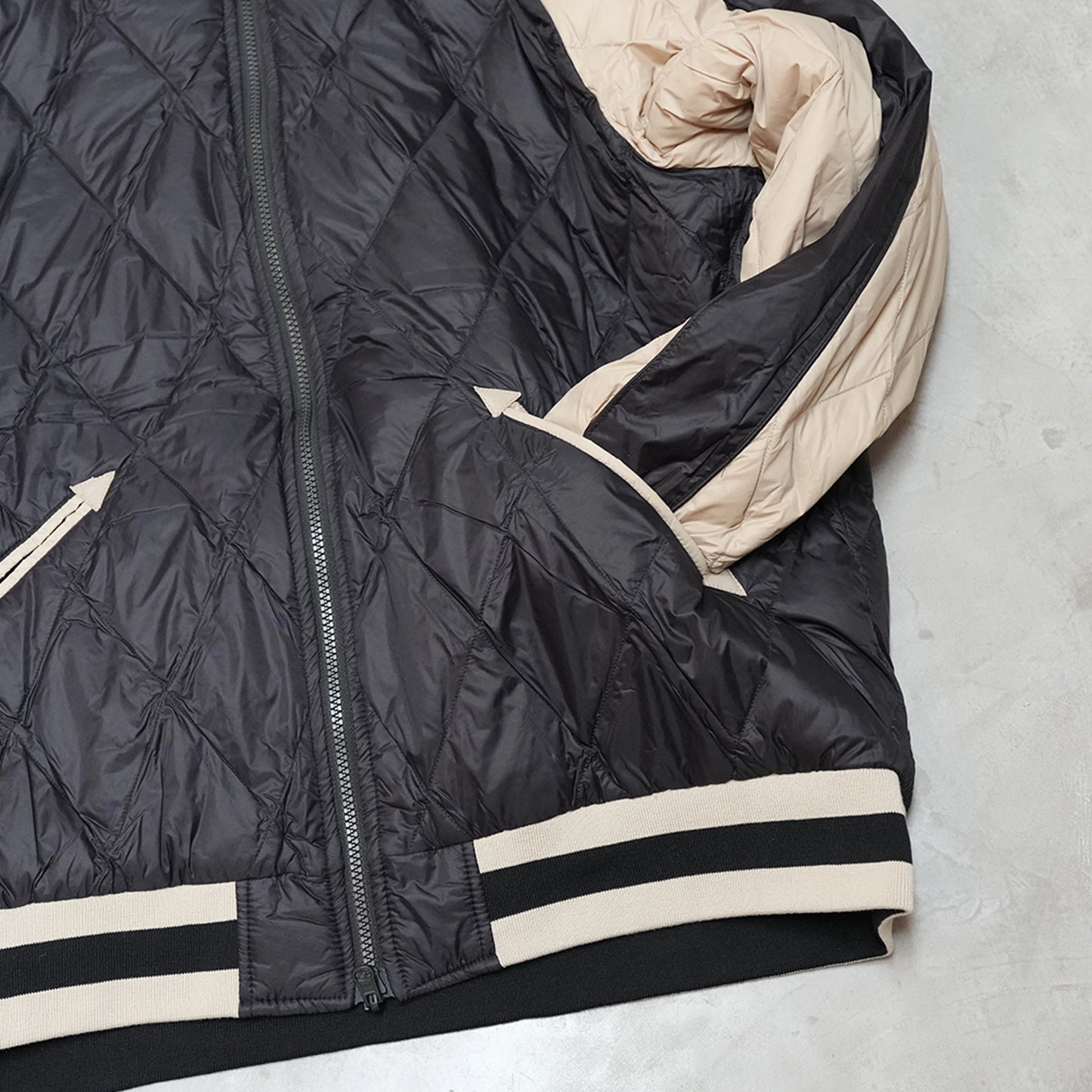 【TAION】タイオン unisex Japan Special Reversible Sukajan Down Jacket "Black×Silver×Beige"