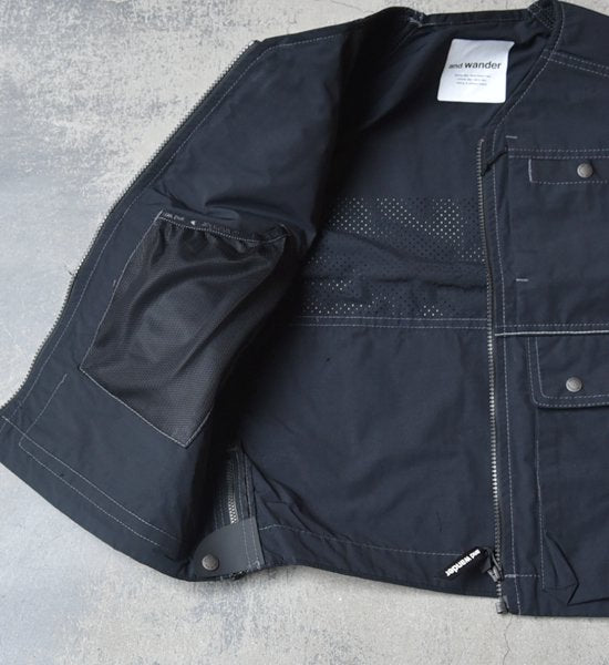【and wander】アンドワンダー men's laser hole nylon taffeta vest "Charcoal"