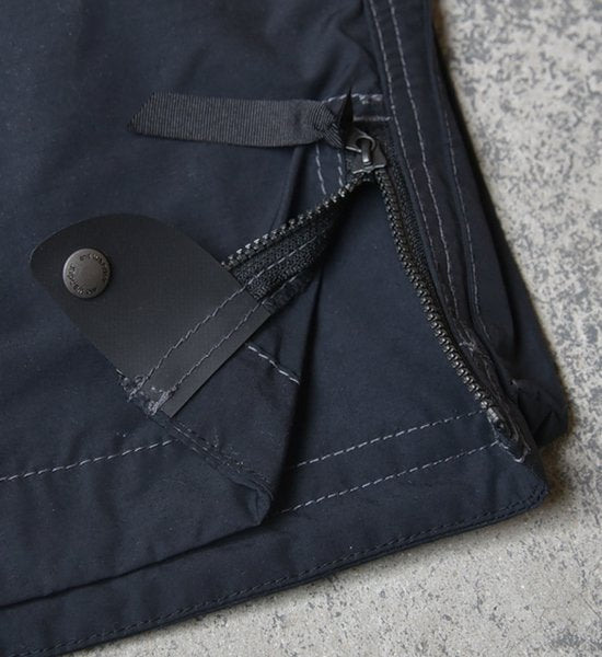 【and wander】アンドワンダー men's laser hole nylon taffeta vest "Charcoal"