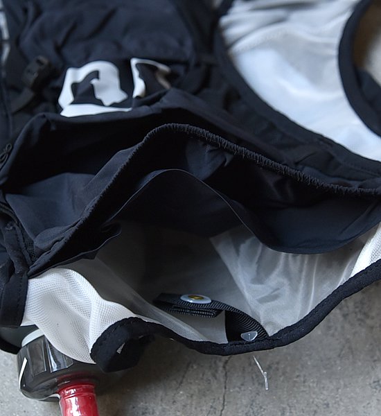 【ULTIMATE DIRECTION】アルティメイトディレクション women's HELO "Black"