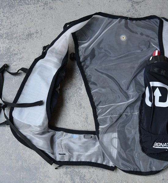 【ULTIMATE DIRECTION】アルティメイトディレクション men's HELO "Black"