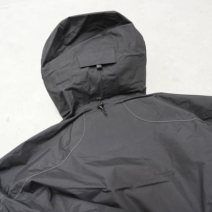 【and wander】アンドワンダー women's 2.5L hiker rain jacket "2Color"