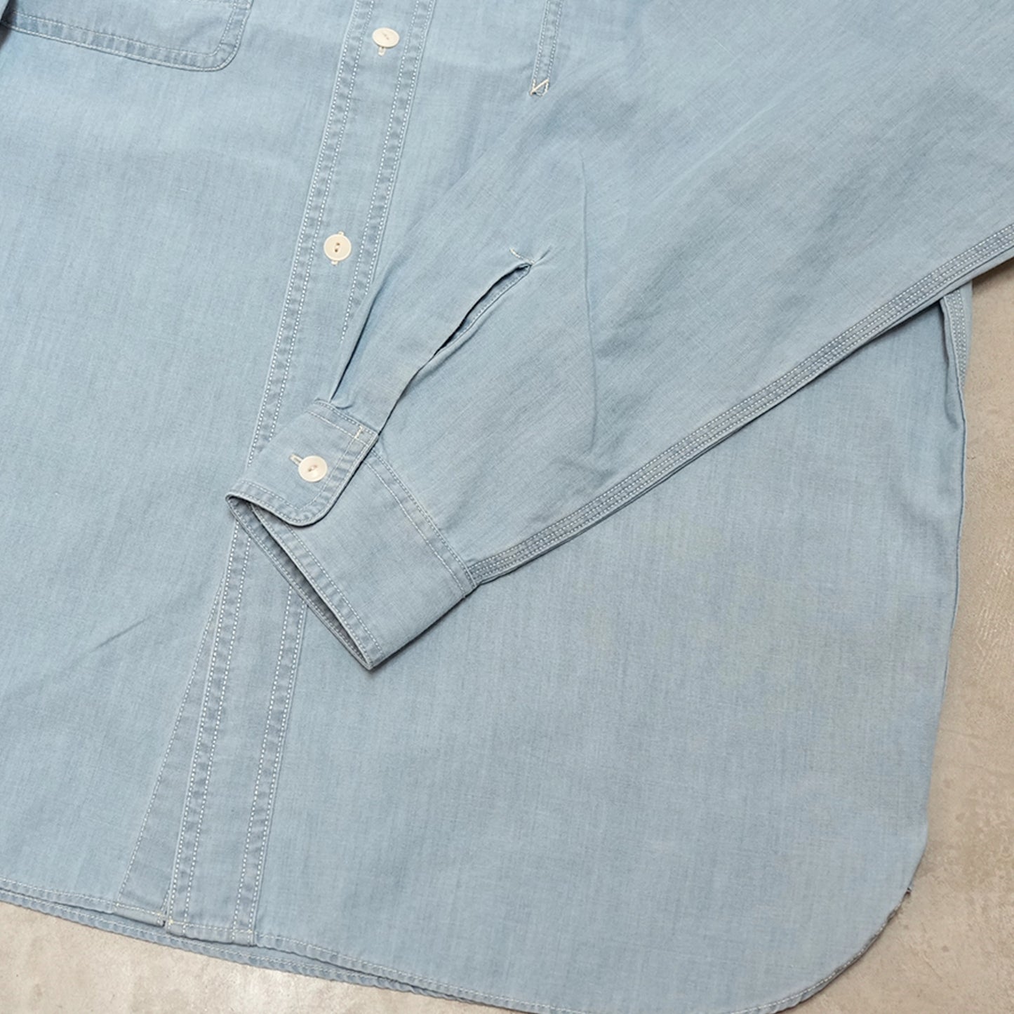 【nanamica】ナナミカ men's Regular Collar Chambray Shirt "Light Indigo"