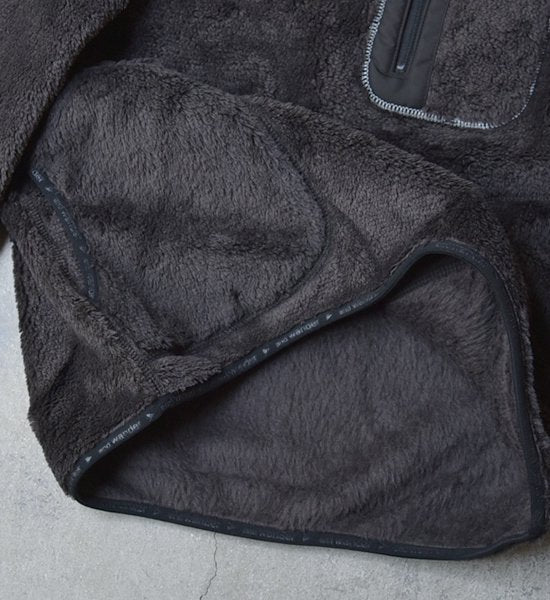 【and wander】アンドワンダー men's high loft fleece pullover ”2Color”
