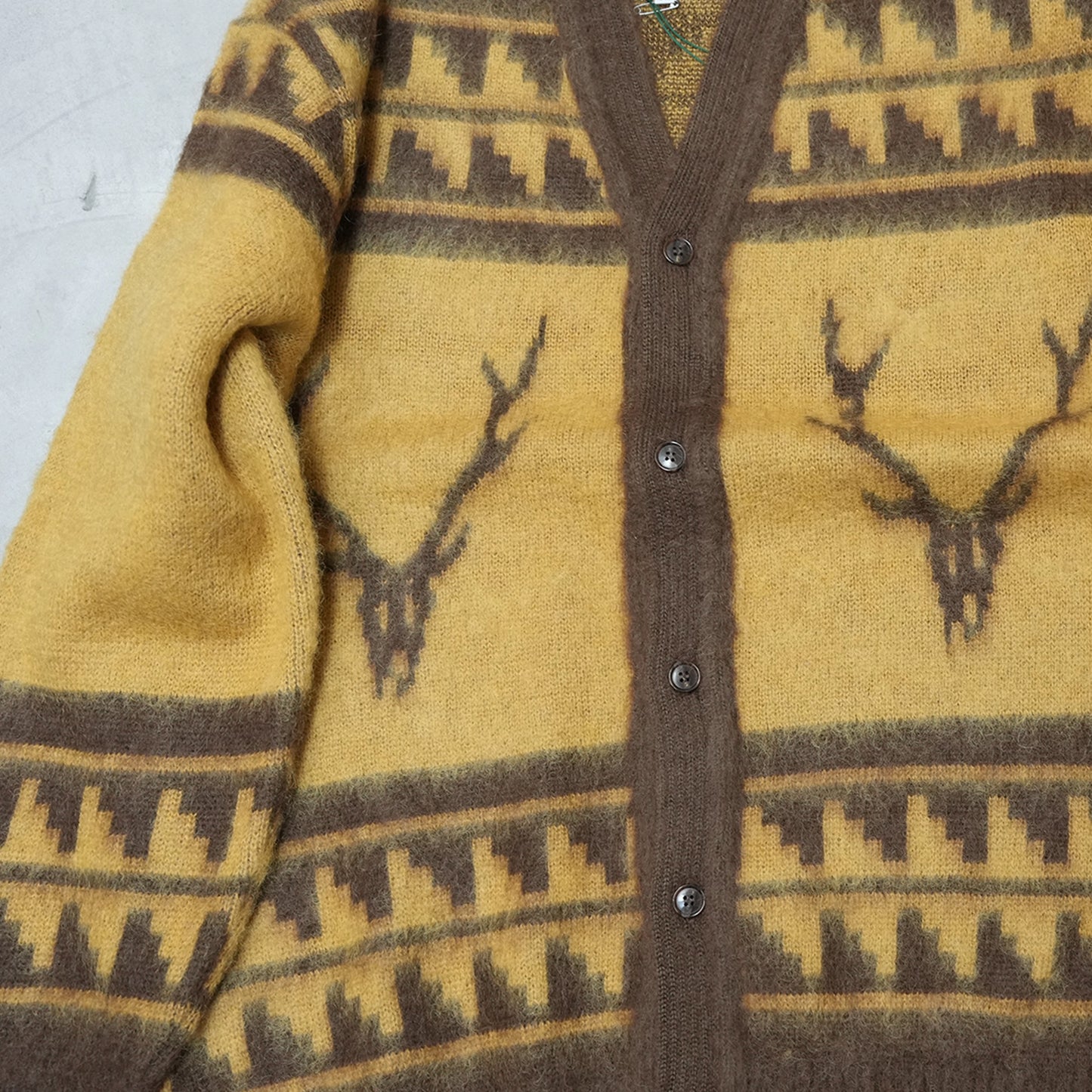 【South2 West8】サウスツーウエストエイト men's Mohair V Neck Card Sweater-NordicSkul "Yellow"