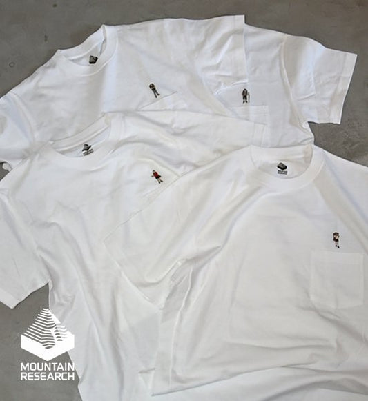 【Mountain Research】マウンテンリサーチ Mountain man(s) PKT. Tee "White"