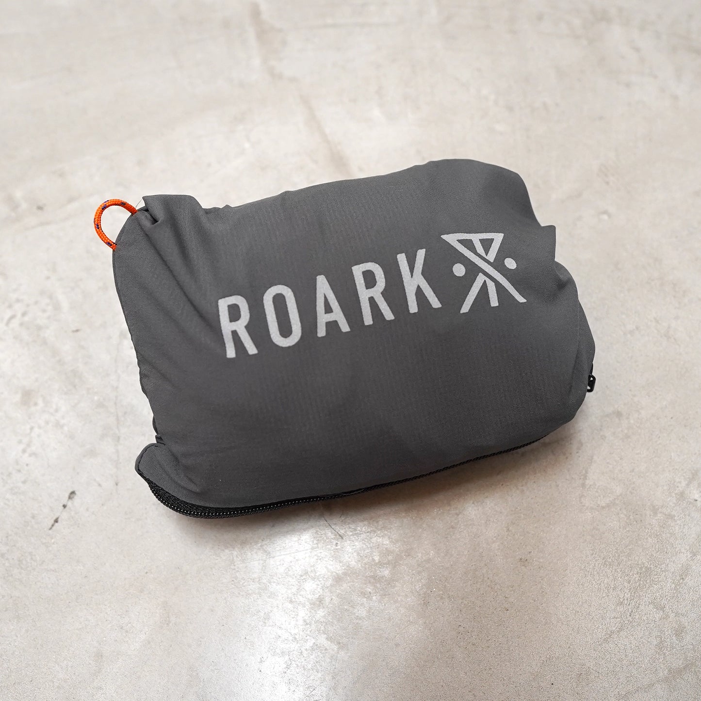 【ROARK RUN AMOK】ロアークランアモック men's Secondwind 3.0 "Charcoal"