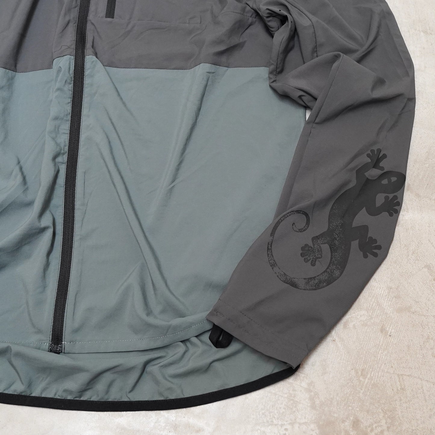 【ROARK RUN AMOK】ロアークランアモック men's Secondwind 3.0 "Charcoal"