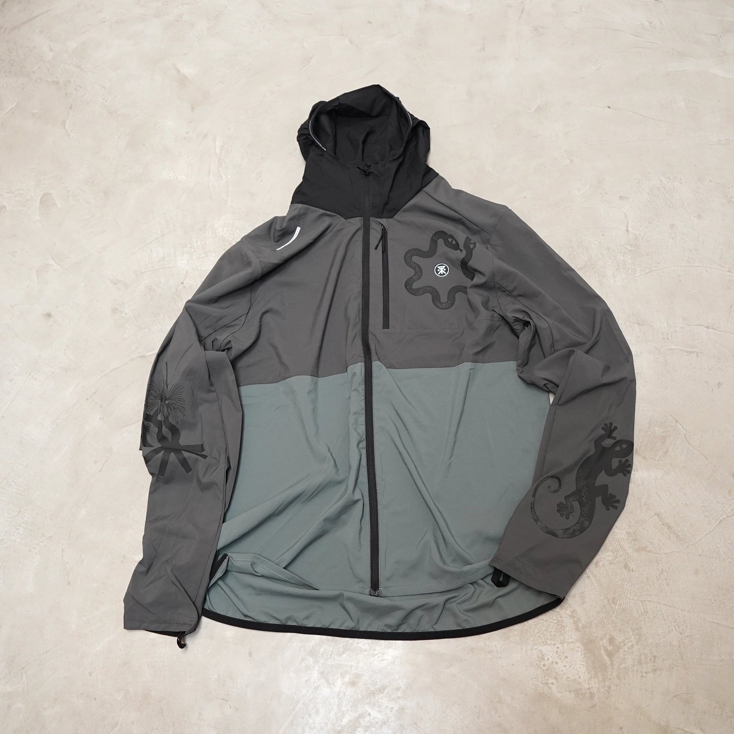 【ROARK RUN AMOK】ロアークランアモック men's Secondwind 3.0 "Charcoal"