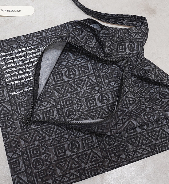 【Mountain Research】マウンテンリサーチ Batik Sacoche ”2Color”