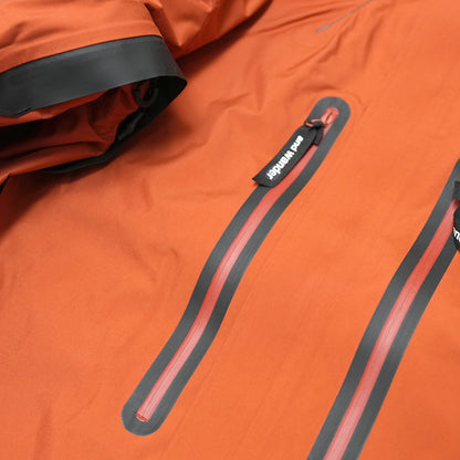【and wander】アンドワンダー women's 2.5L hiker rain jacket "2Color"