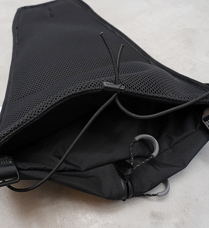 【yamarokko】ヤマロッコ ZOMA 5.5L Main Compartment "Black"y