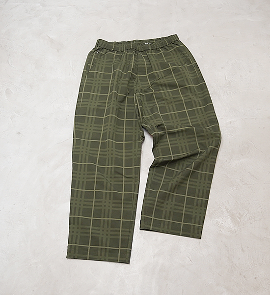 【nanamica】ナナミカ men's ALPHADRY Wide Easy Pants "Khaki"