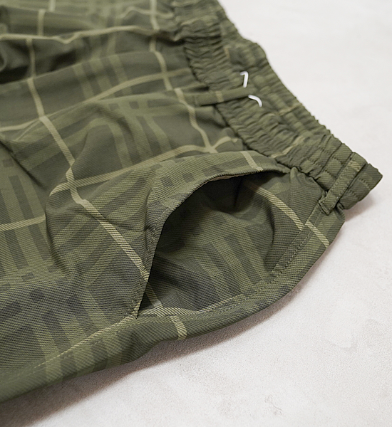 【nanamica】ナナミカ men's ALPHADRY Wide Easy Pants "Khaki"