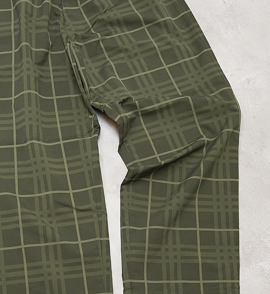 【nanamica】ナナミカ men's ALPHADRY Wide Easy Pants "Khaki"