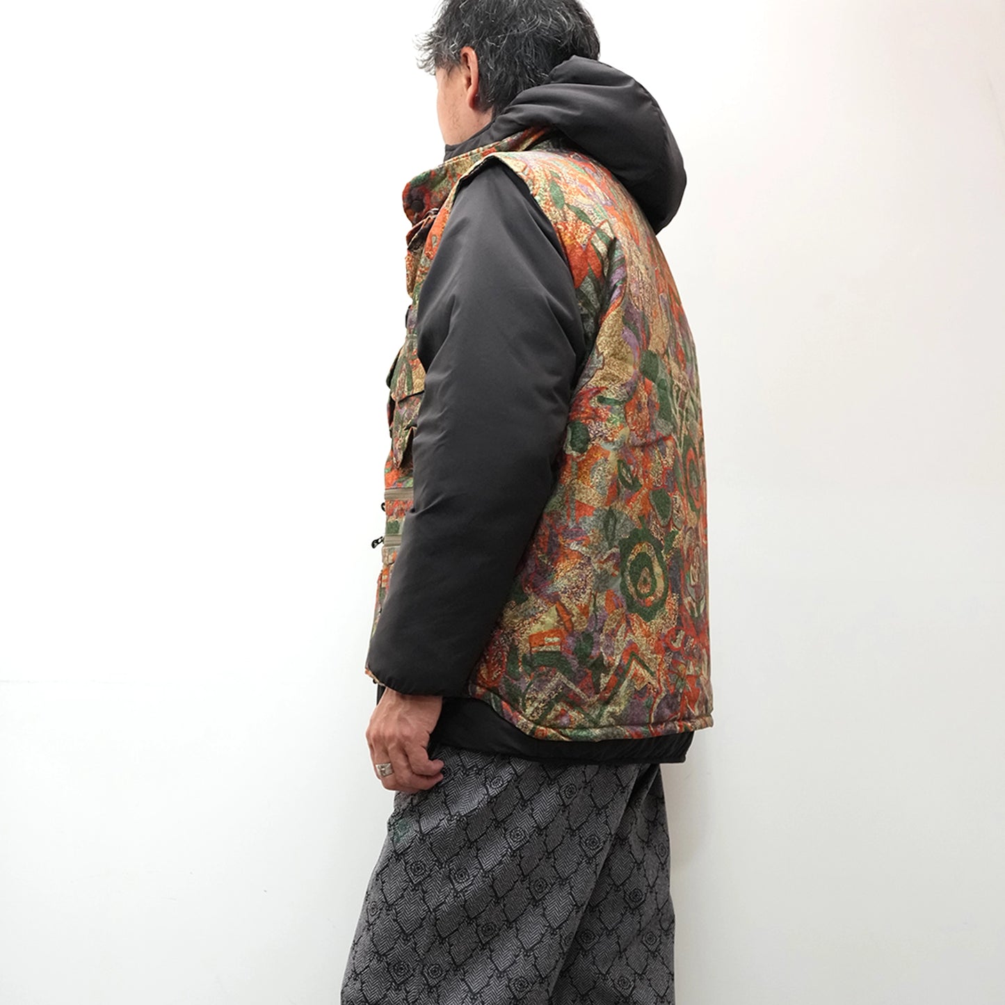 【South2 West8】サウスツーウエストエイト men's Multi-Pocket	Zipped Padding Vest-Cotton Ripstop/Printed "EZO	Forest"