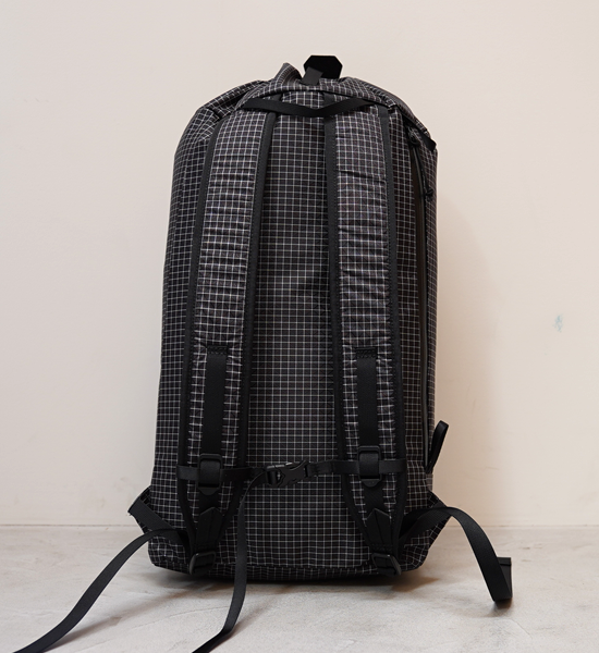 【RawLow Mountain Works】ロウロウマウンテンワークス Cocoon Pack SPECTRA "4Color"