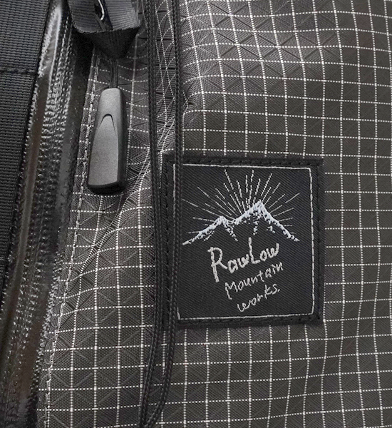 【RawLow Mountain Works】ロウロウマウンテンワークス Cocoon Pack SPECTRA "4Color"