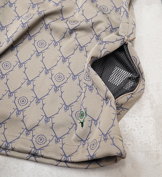 【South2 West8】サウスツーウエストエイト String V Neck Shirt-Poly Jq./Skull&Target "Khaki"