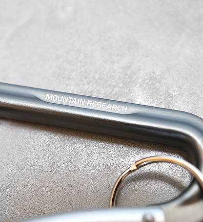【Mountain Research】マウンテンリサーチ Carabiners "アルマイト・ステルスブラック" ※ネコポス可