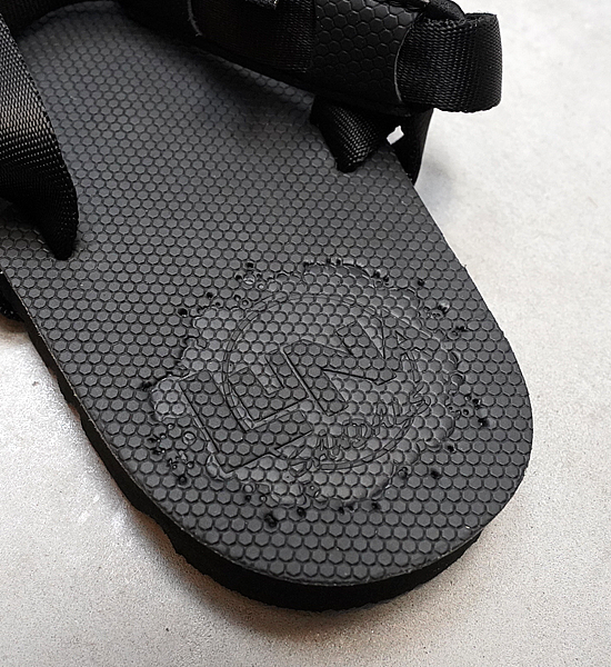 【LUNA SANDALS】ルナサンダル Mono Retro "Black"