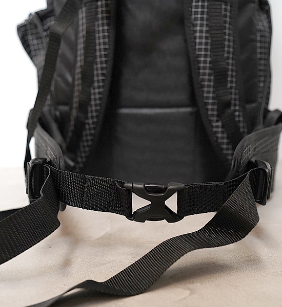 【Hyperlite Mountain Gear】ハイパーライトマウンテンギア Elevate22 ”Black”